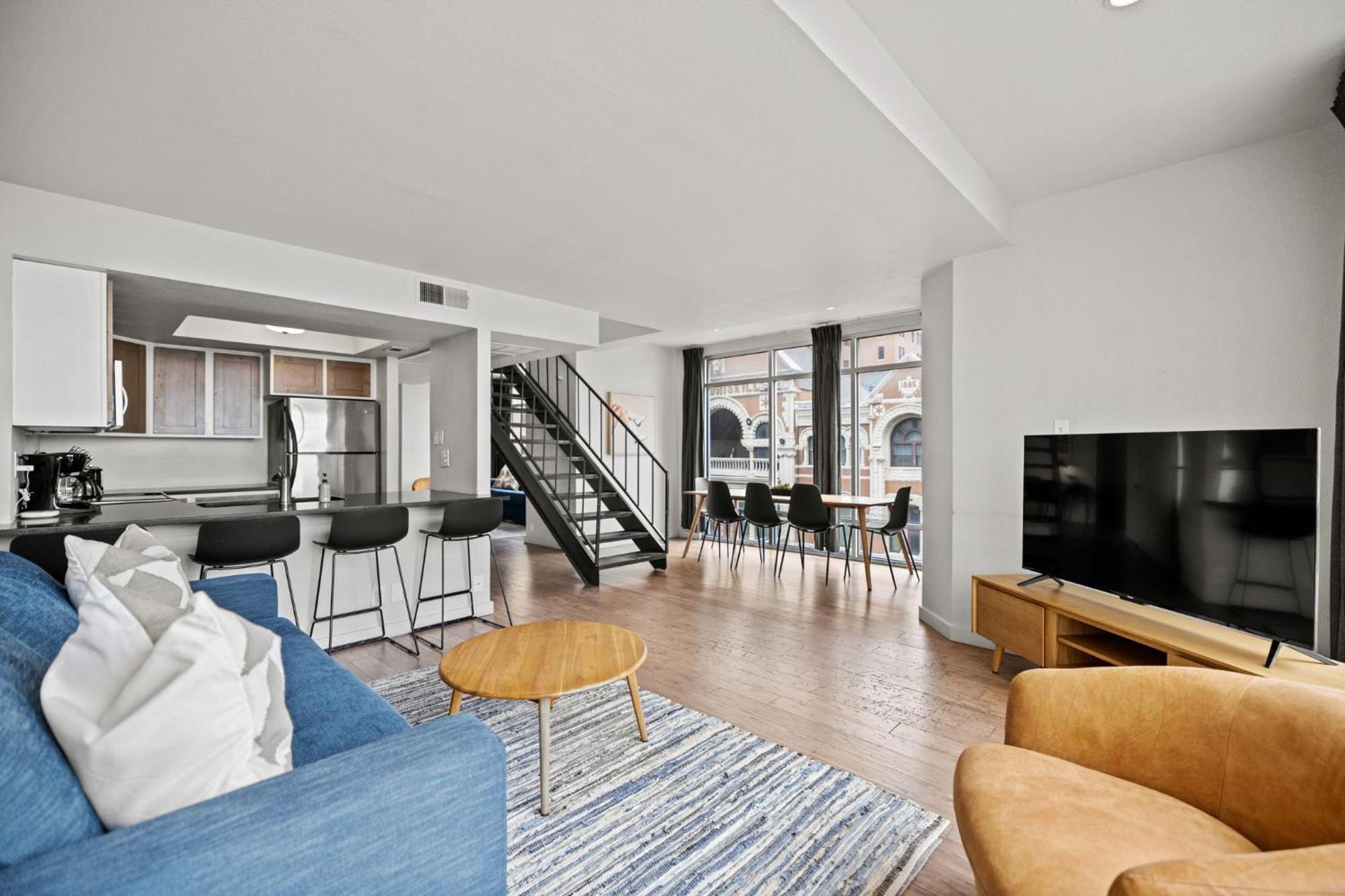 Littlefield Lofts, Hosted By Placemakr - 6Th St Austin Room photo