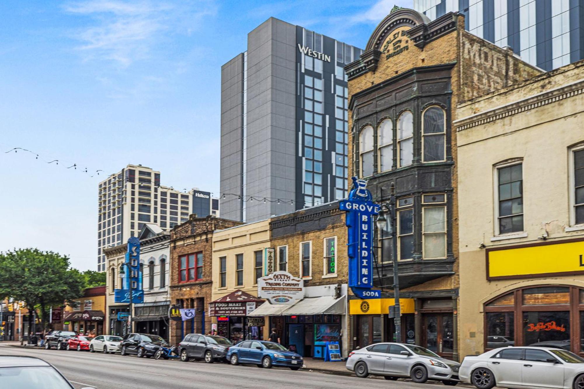 Littlefield Lofts, Hosted By Placemakr - 6Th St Austin Exterior photo