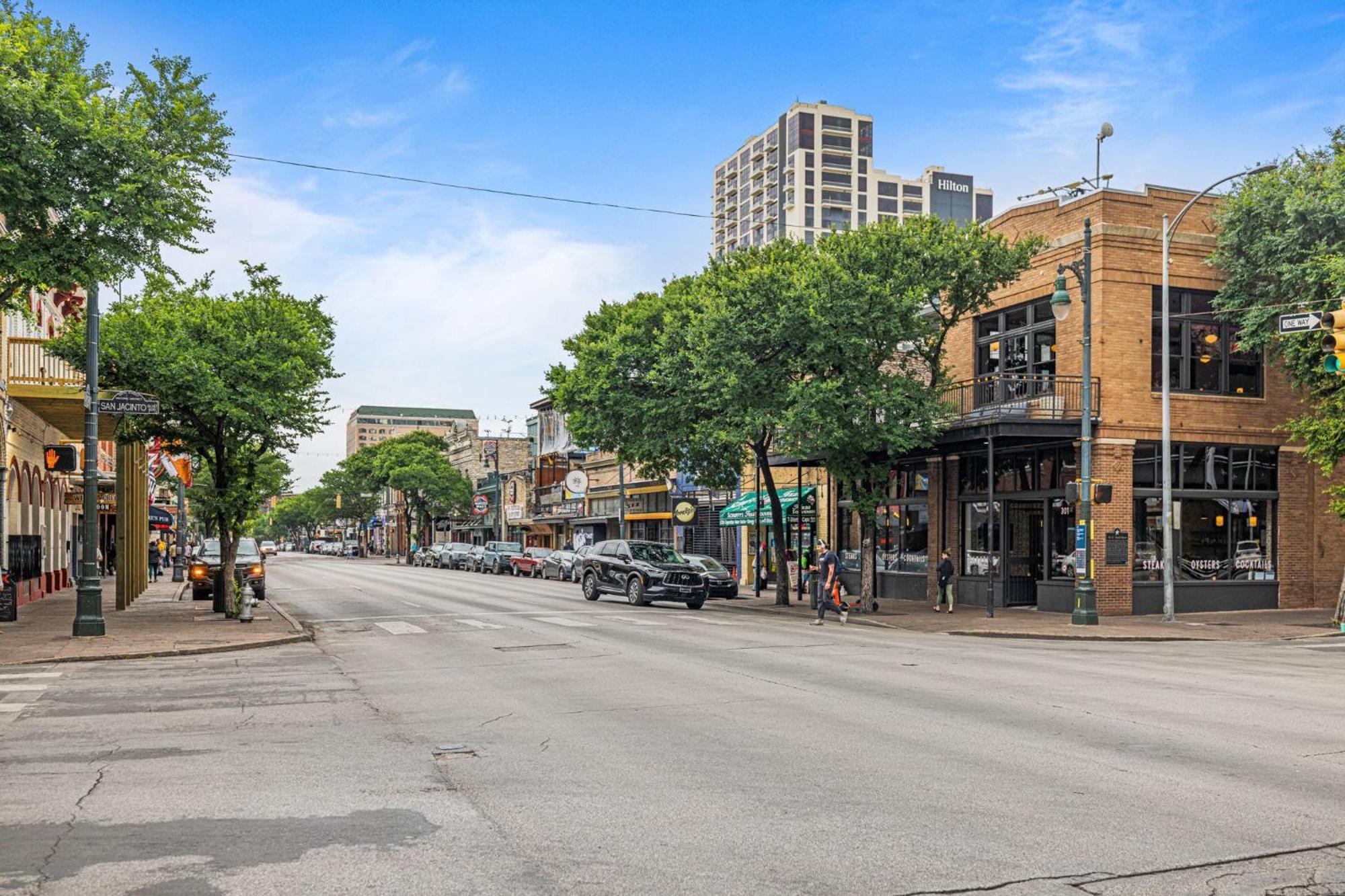 Littlefield Lofts, Hosted By Placemakr - 6Th St Austin Exterior photo