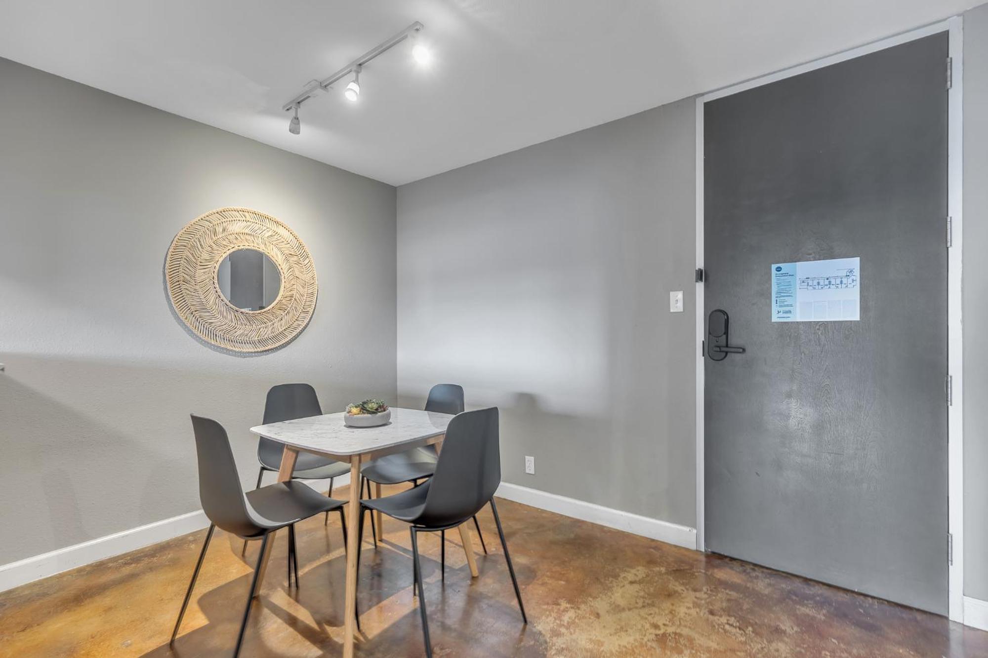 Littlefield Lofts, Hosted By Placemakr - 6Th St Austin Exterior photo
